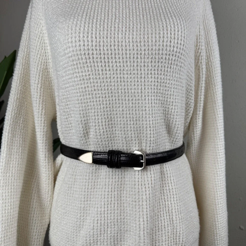 Quiet Luxury Banana Republic Black Leather Belt Womens 28 Lizard Embossed